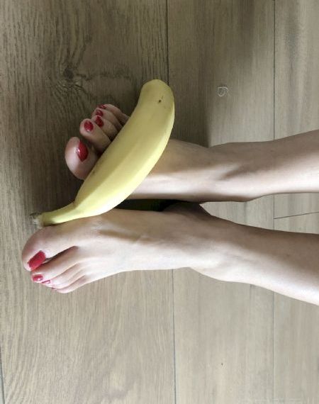 叶子楣裸乳照无奶罩视频_蓝光在线观看