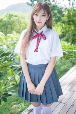 图书馆的她_高清免费播放