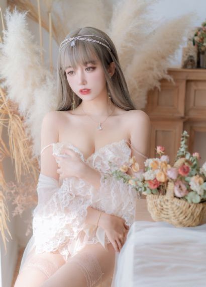 日本女大学生精油按摩电影_高清手机在线观看